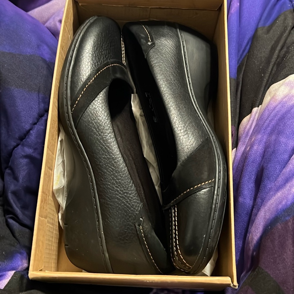 Clarks casual shoe size 9